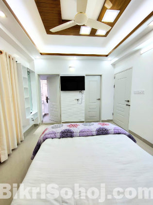 Rent 3BHK Serviced Apartment In Bashundhara R/A